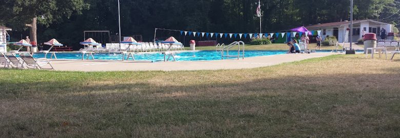 Applewood Swim & Tennis Club