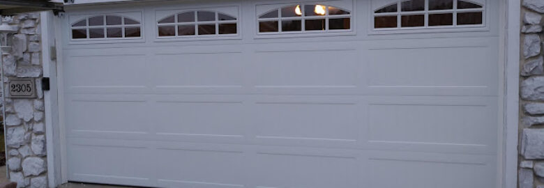 A Garage door professional of Fort Wayne