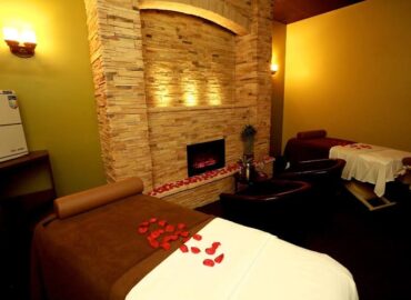 Hand and Stone Massage and Facial Spa