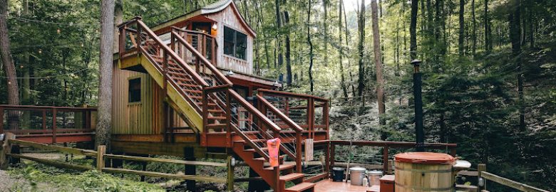 Hocking Hills Treehouse Cabins