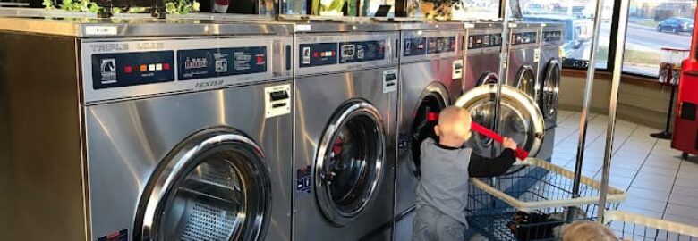 Clean Jeans Laundry Room & Tanning