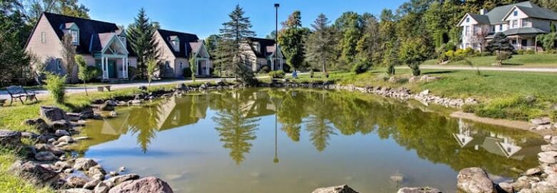 Spruce Hill Inn & Cottages